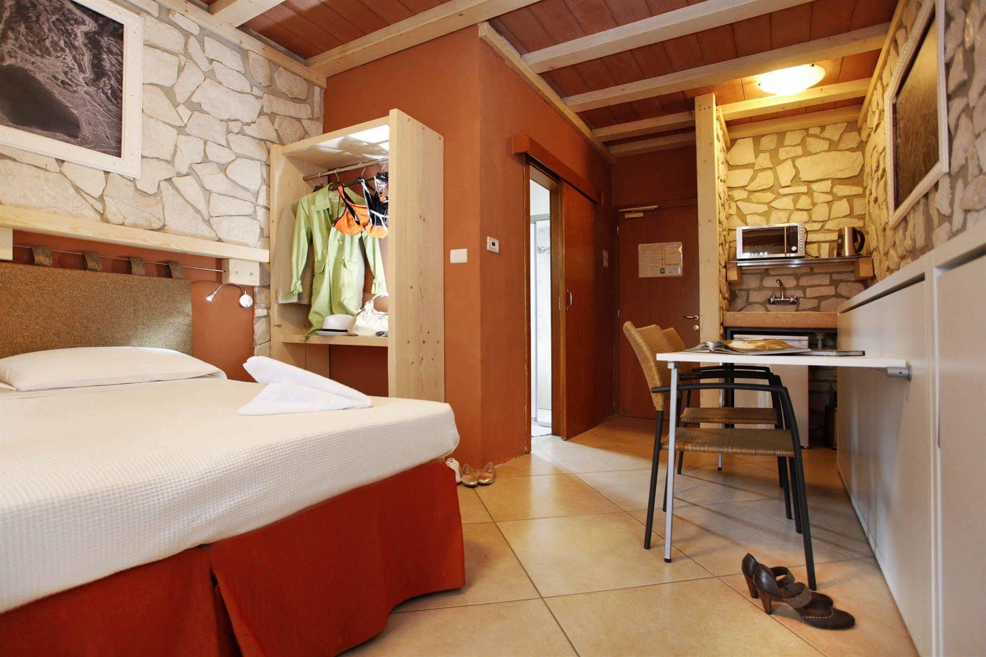 Albergo Garni Orchidea Riva del Garda Bagian luar foto
